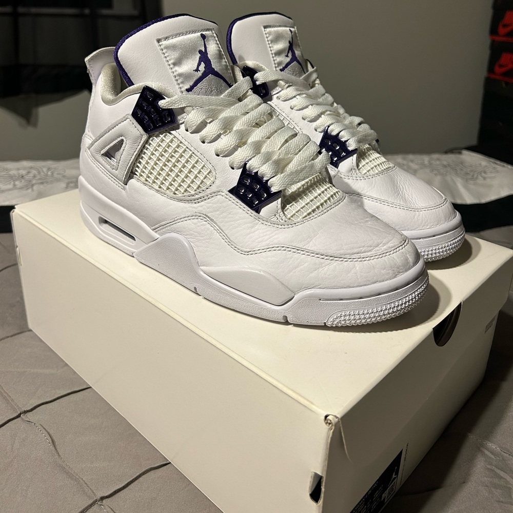 Size 7.5 - Jordan 4 Retro Metallic Pack - Court Purple 2020